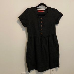 Pyne & Smith black 100% linen knee length dress short sleeve model 10 style